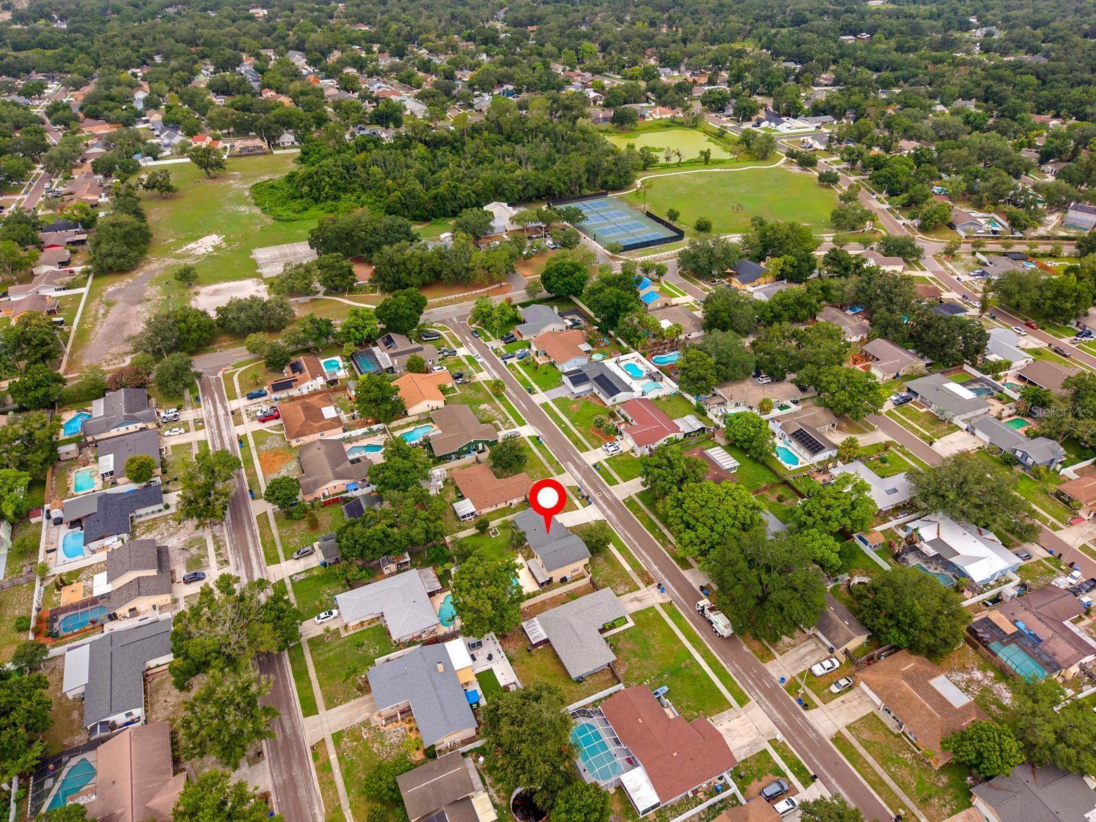 Proximity to Bloomingdale West park