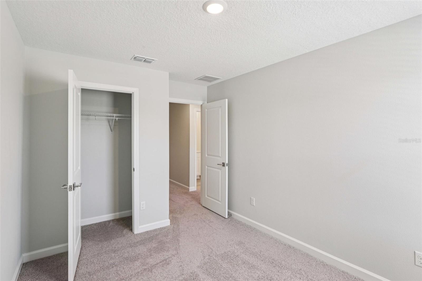 Representative images and renderings are for illustrative purposes. Actual structural options and design finishes of home may vary.