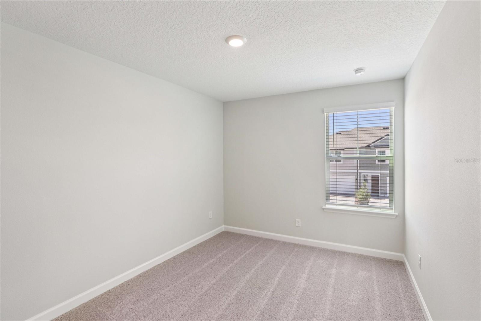 Representative images and renderings are for illustrative purposes. Actual structural options and design finishes of home may vary.