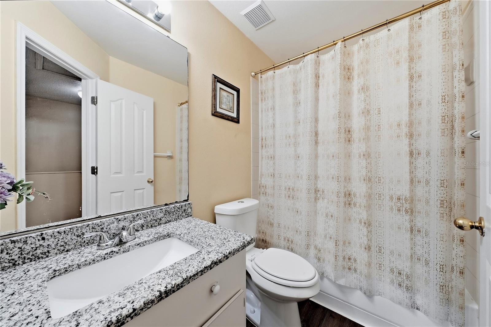 2nd Bathroom
