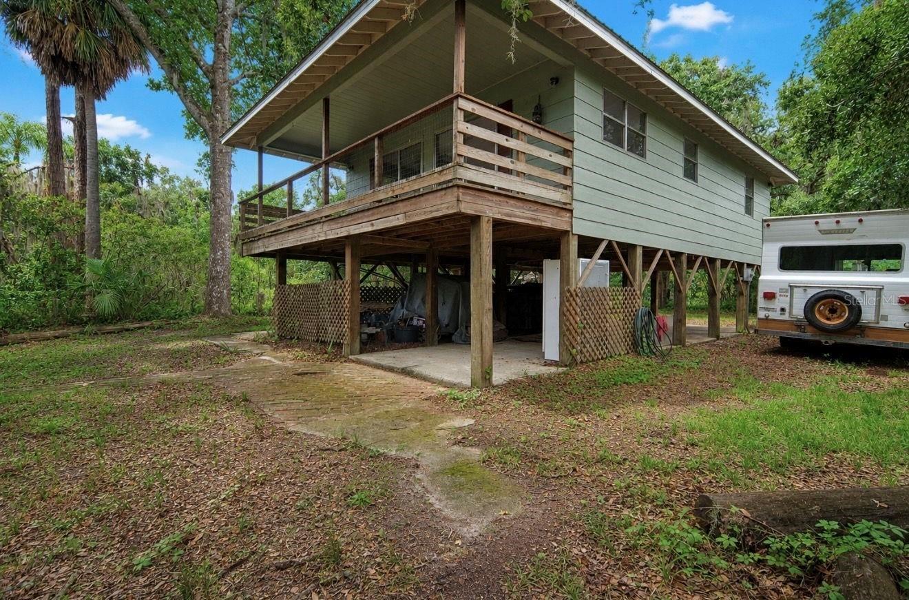 Back of house overlooking canal