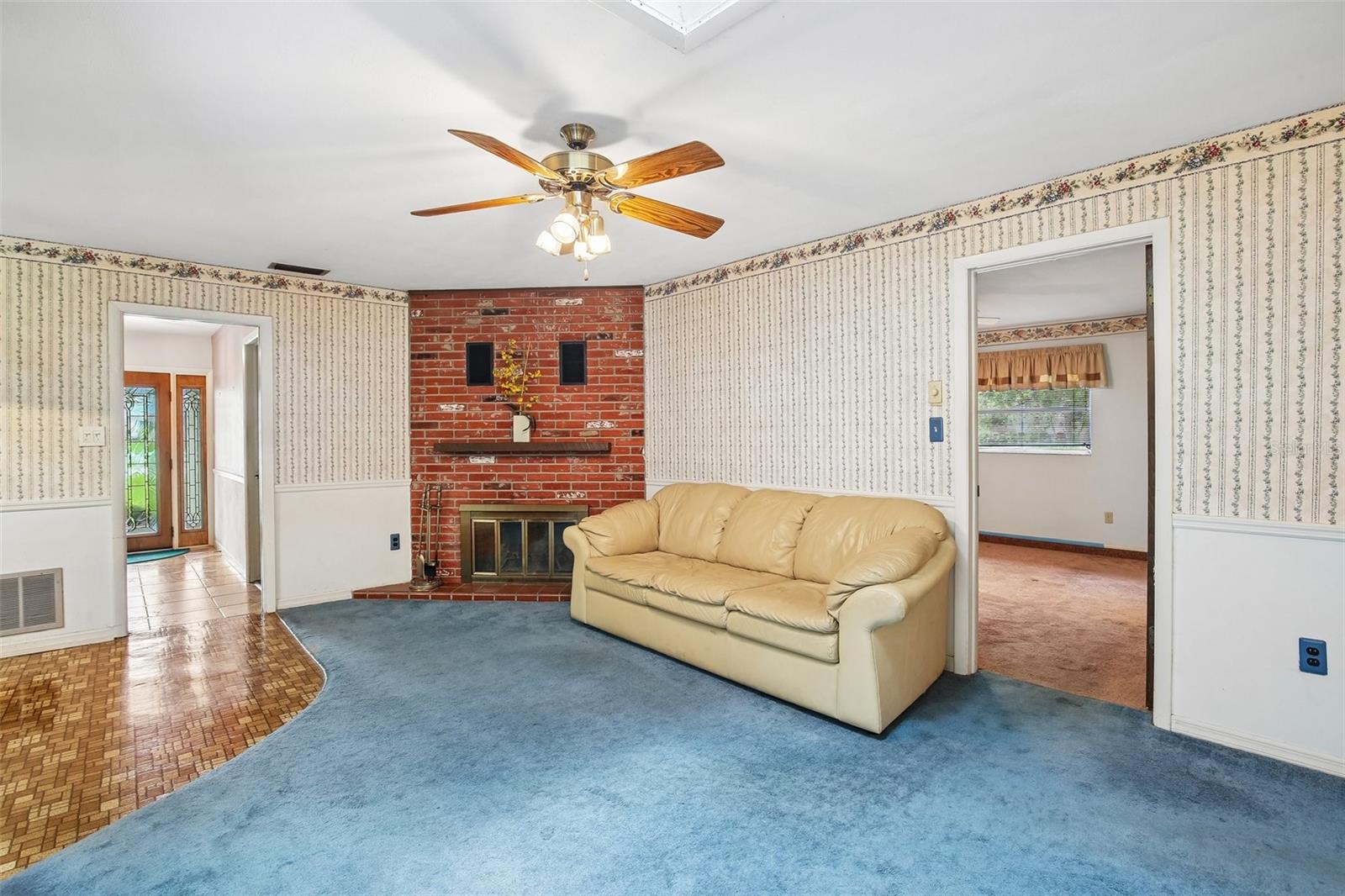 Den w fireplace