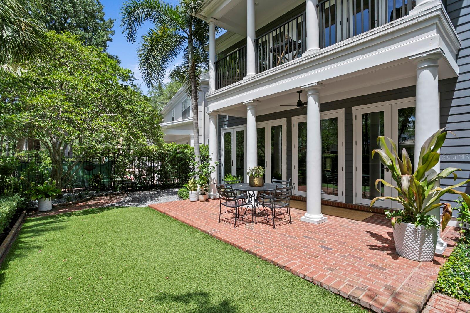 Outdoor Oasis with Turf