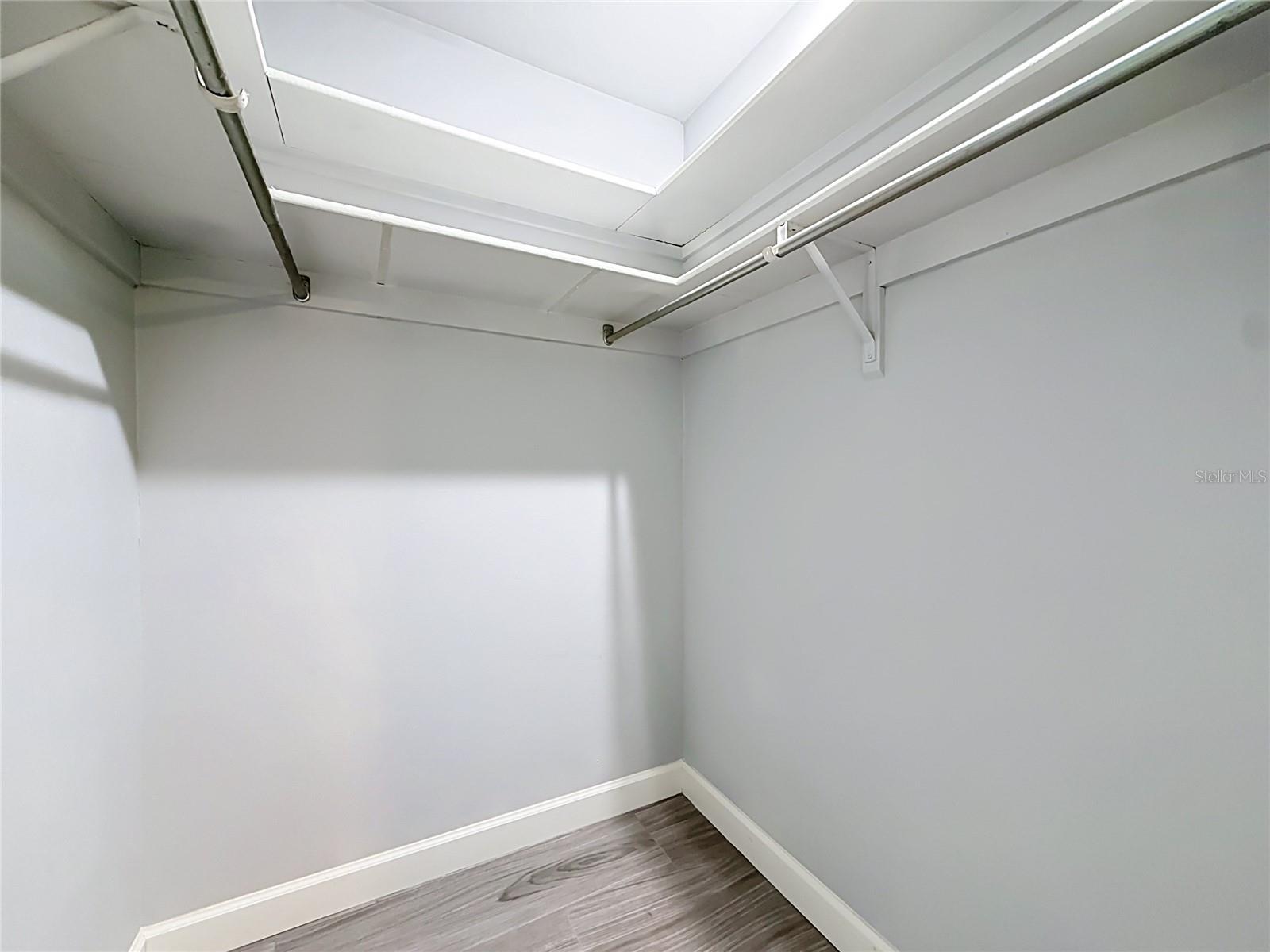 Walk in closet-Primary