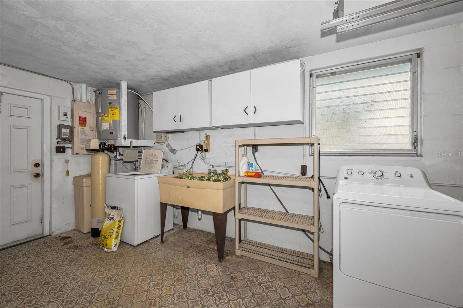Garage Laundry