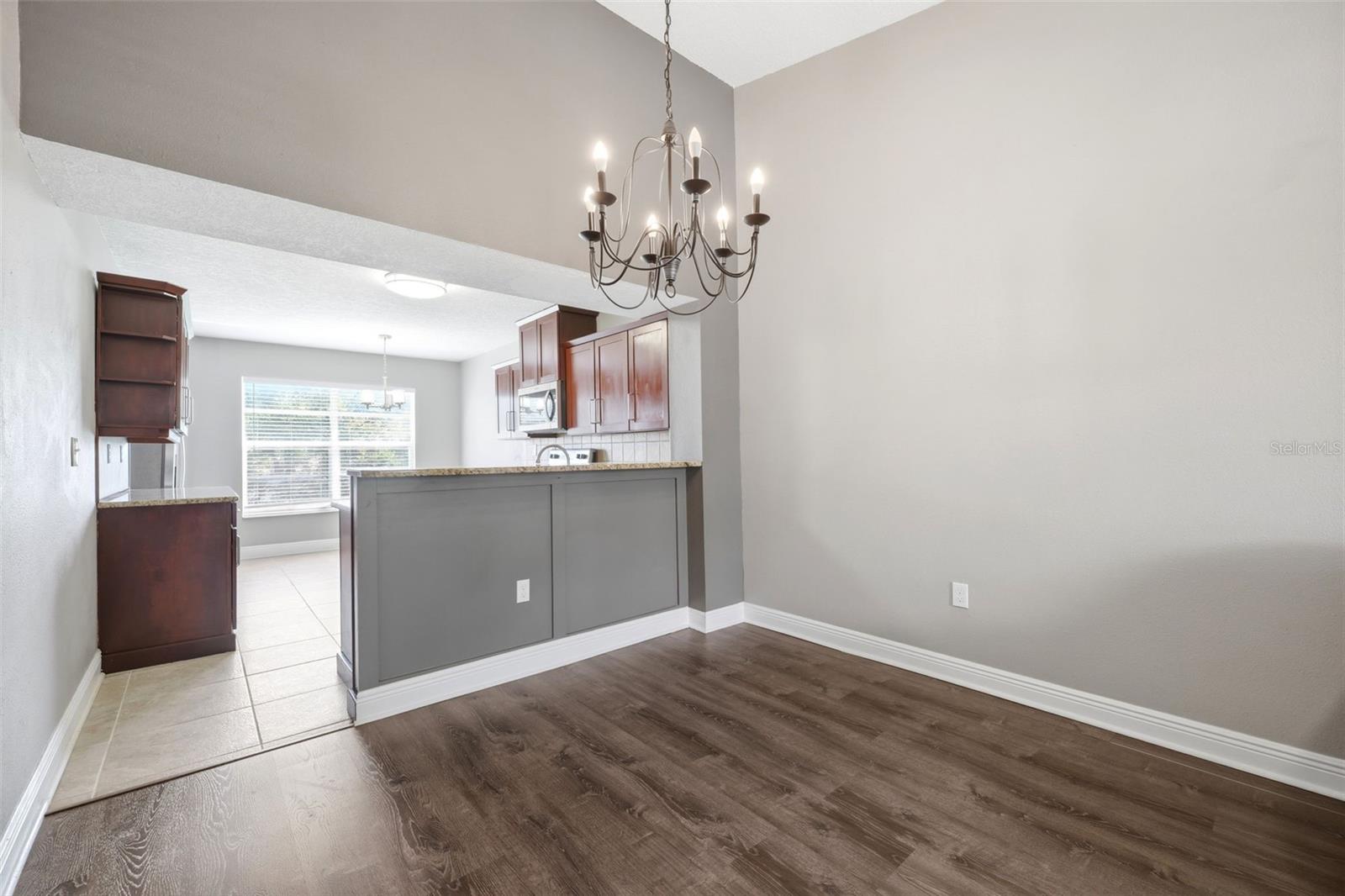 Dining/Kitchen