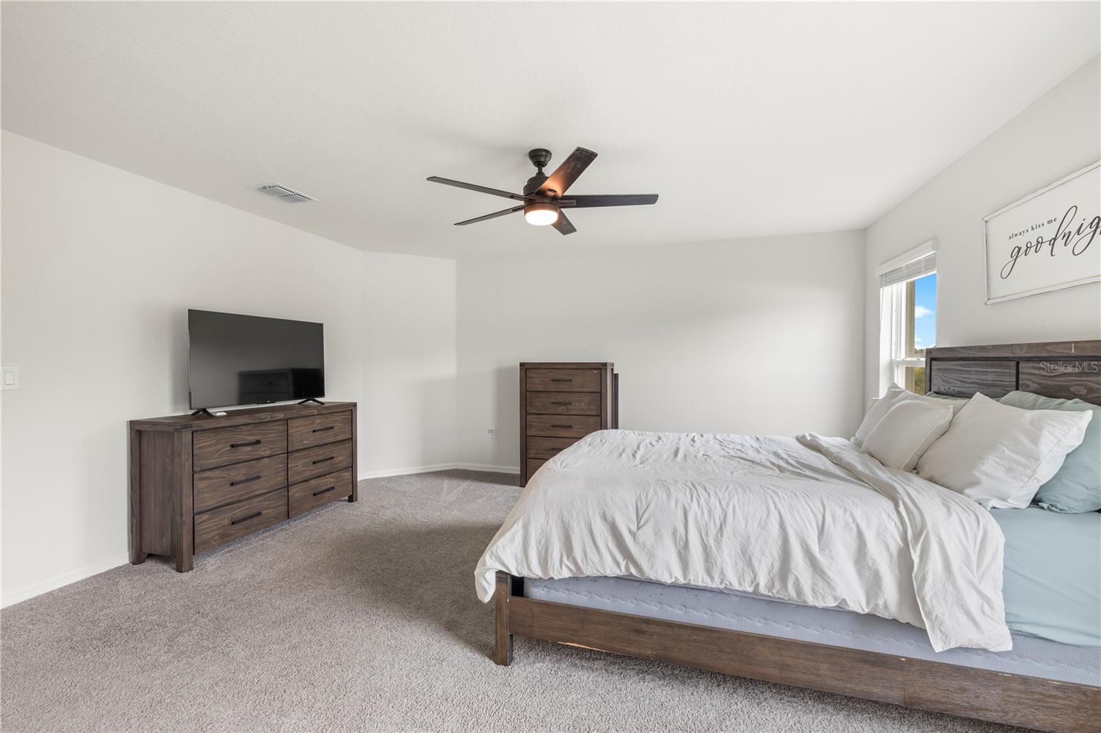 TB8529034