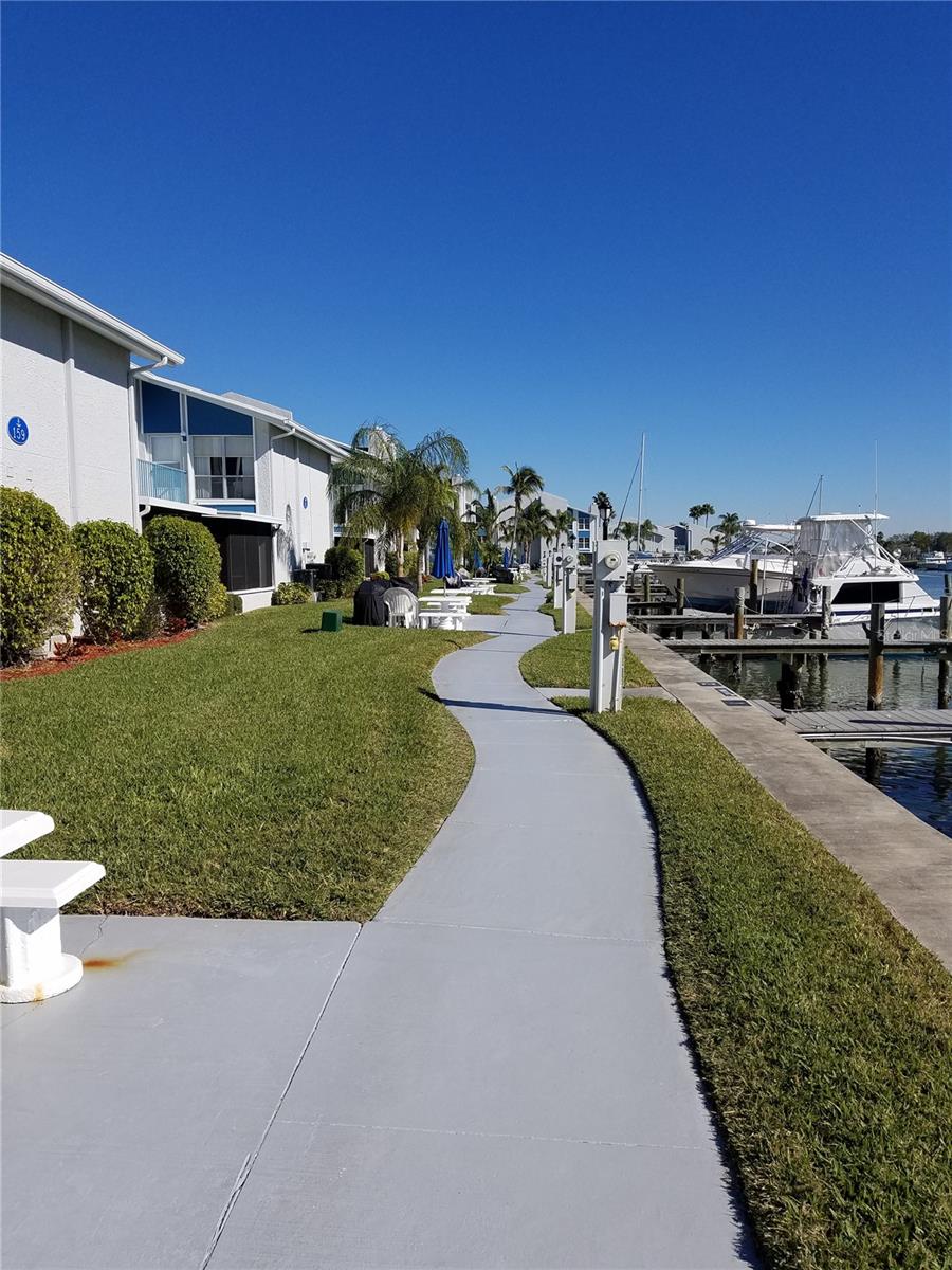 Walkway along the water