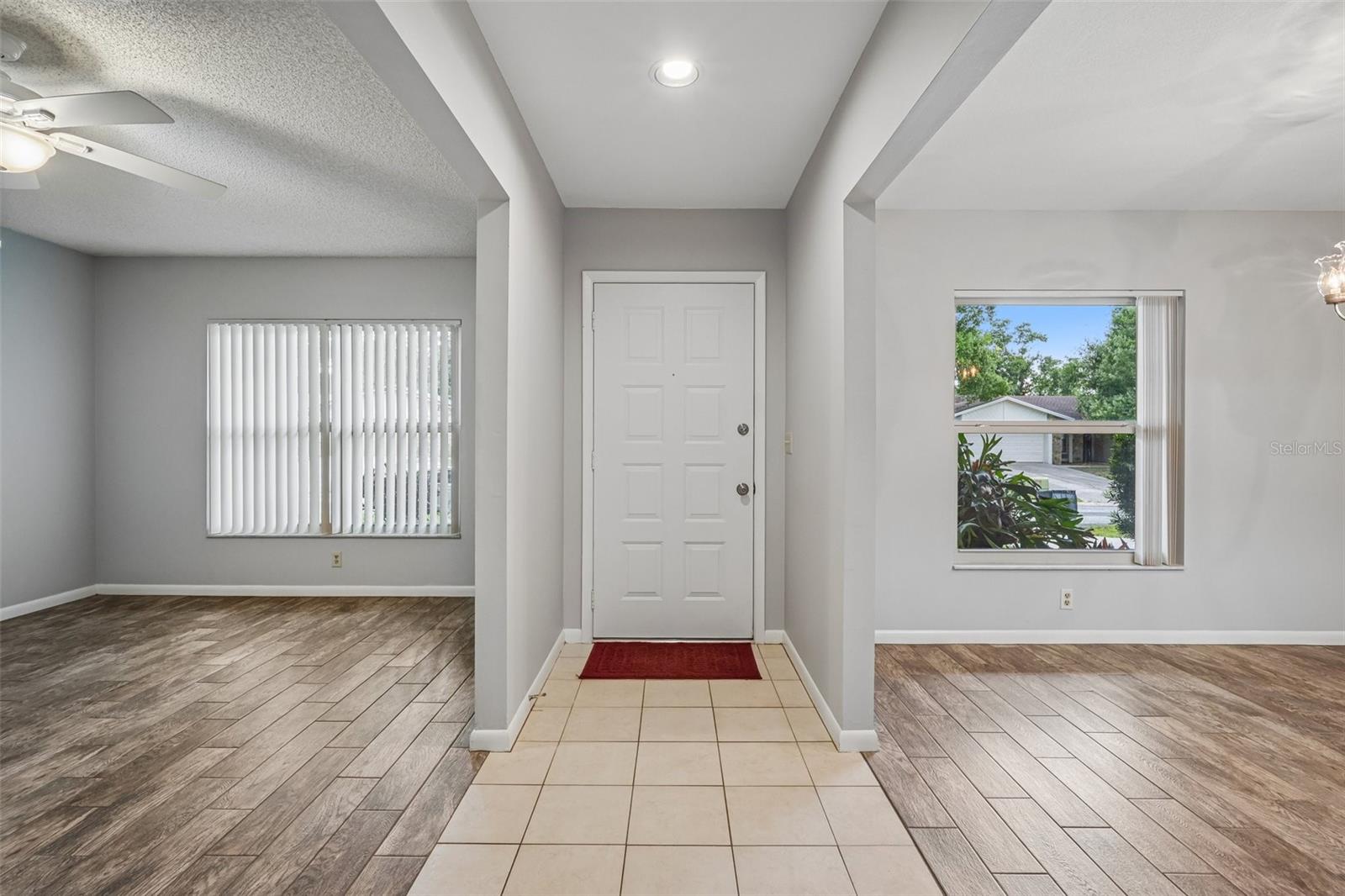 Entrance family/dining room