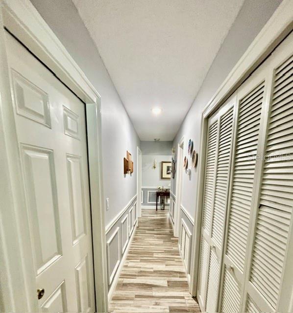 Elegant Wall Cabintrey