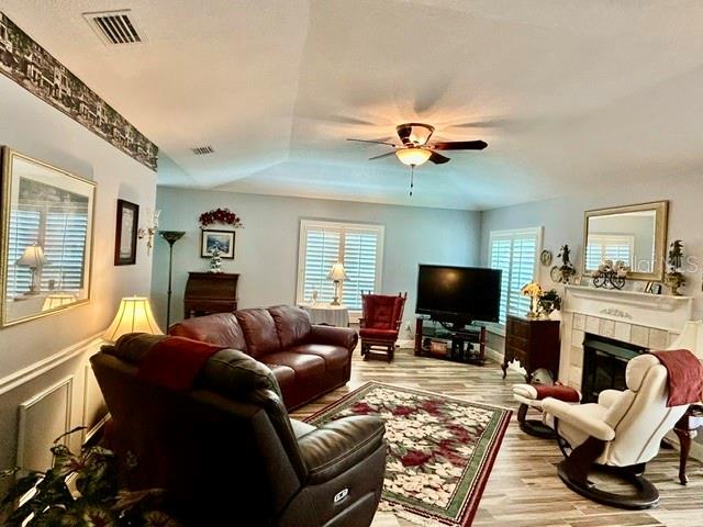 Cozy Family Room w/Fireplace