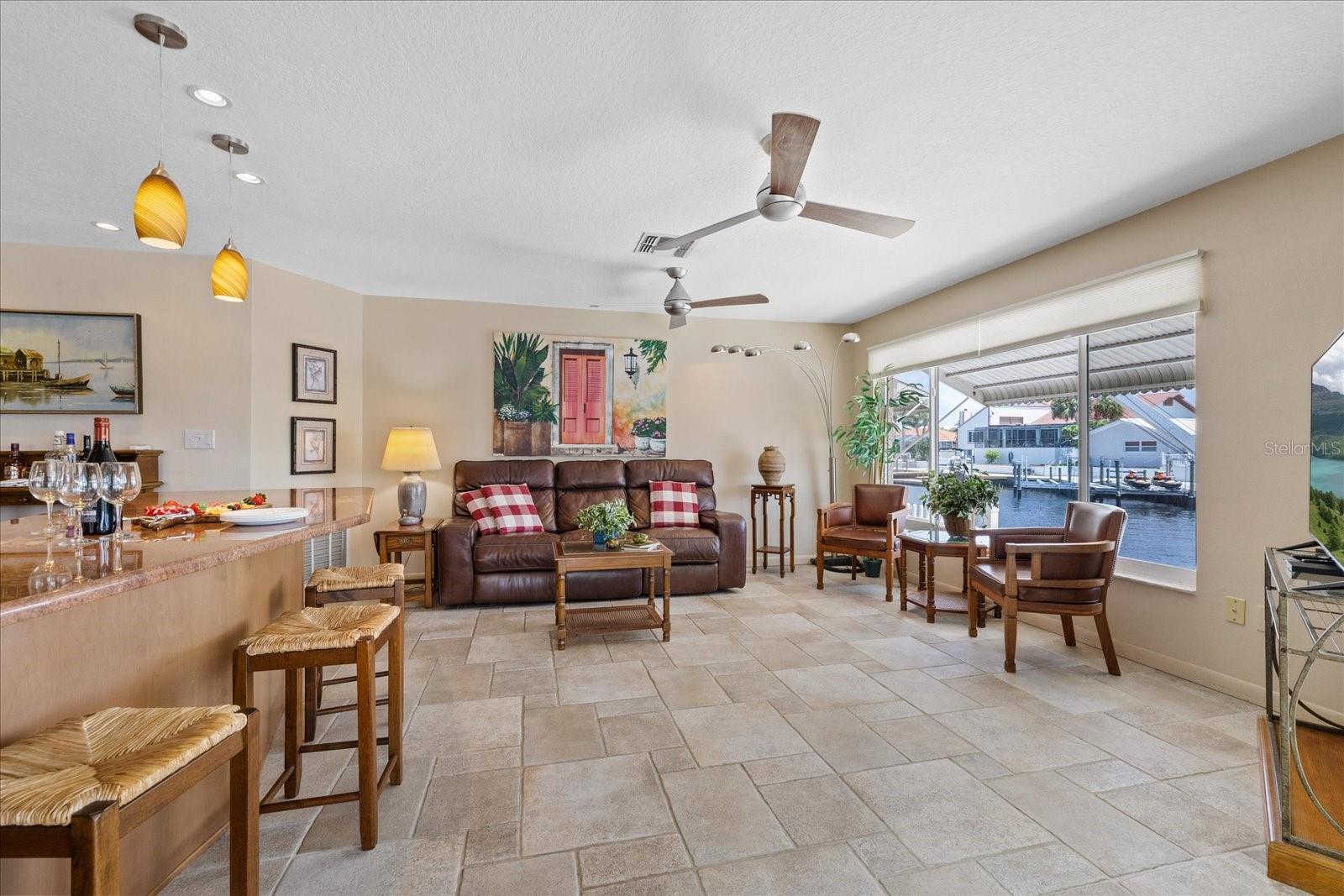 Family room overlooking breakfast bar / kitchen