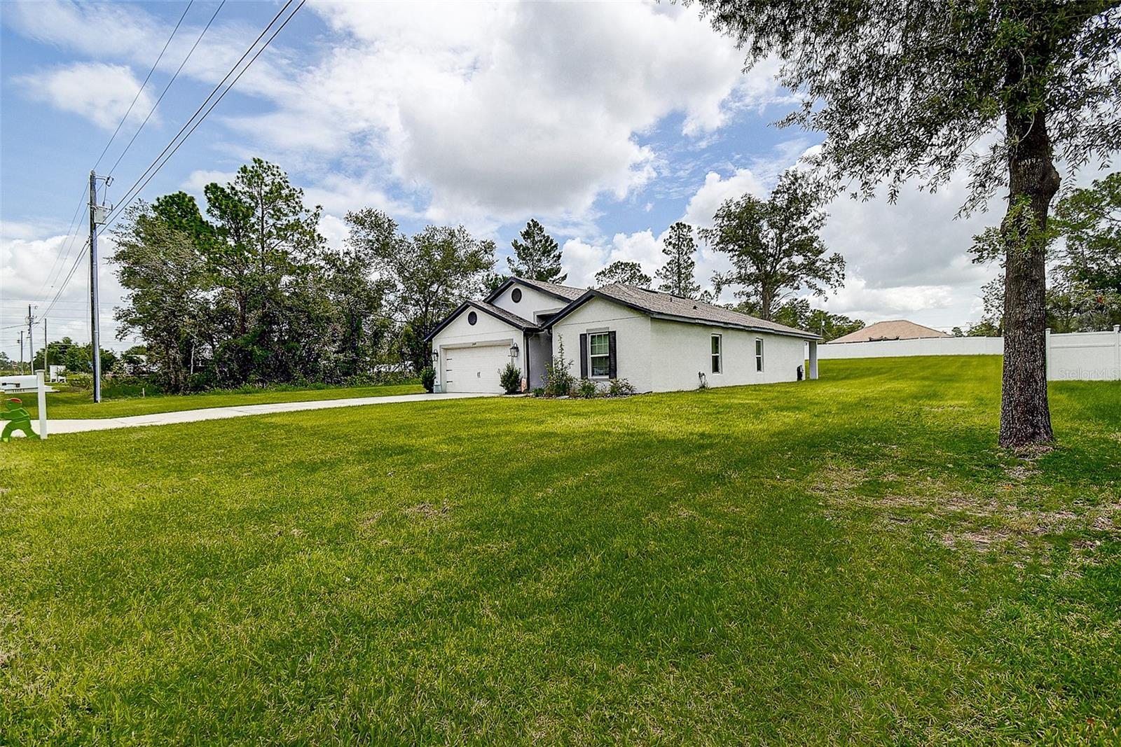 TB8529316
