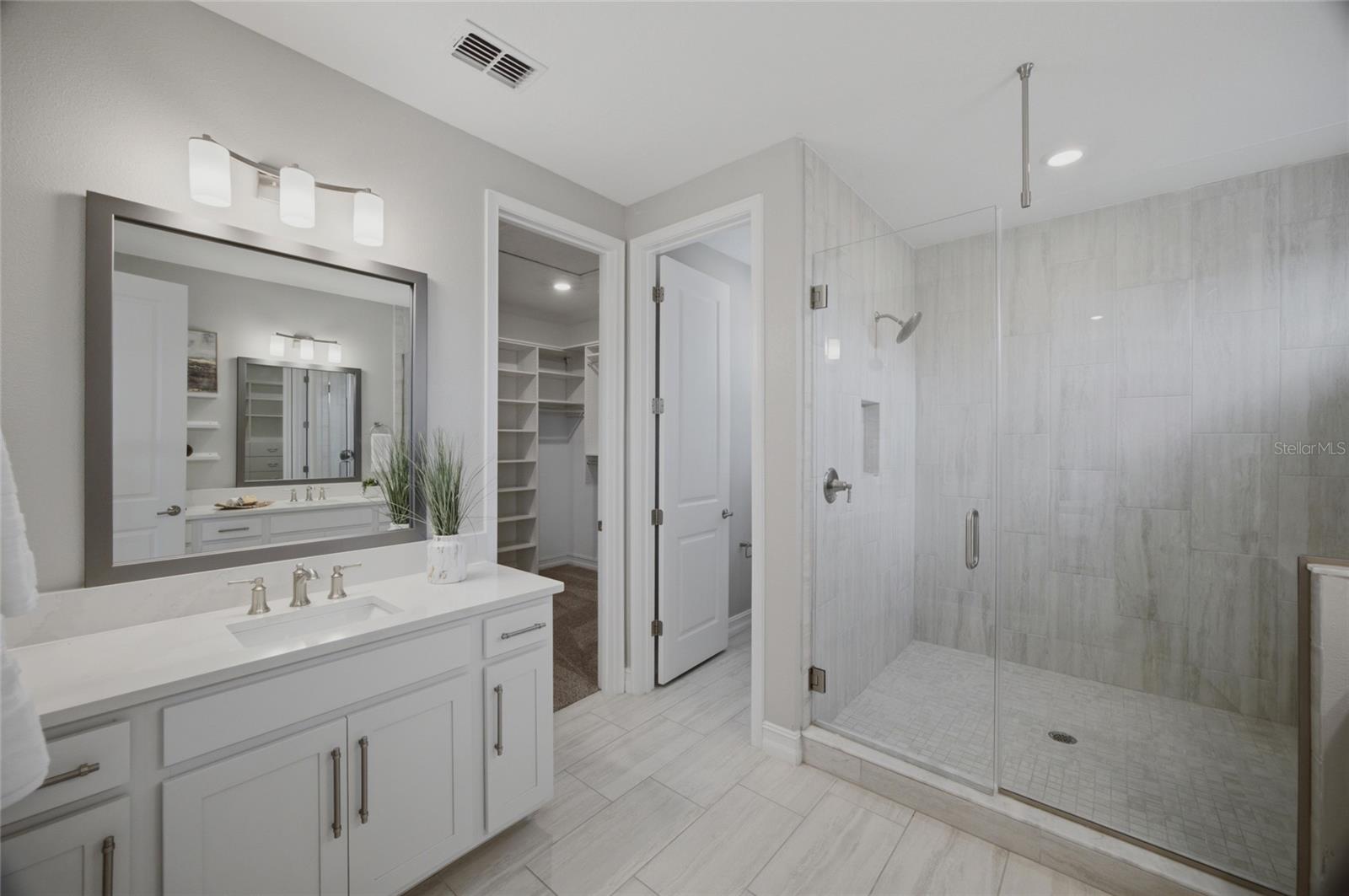 Master Suite Bathroom