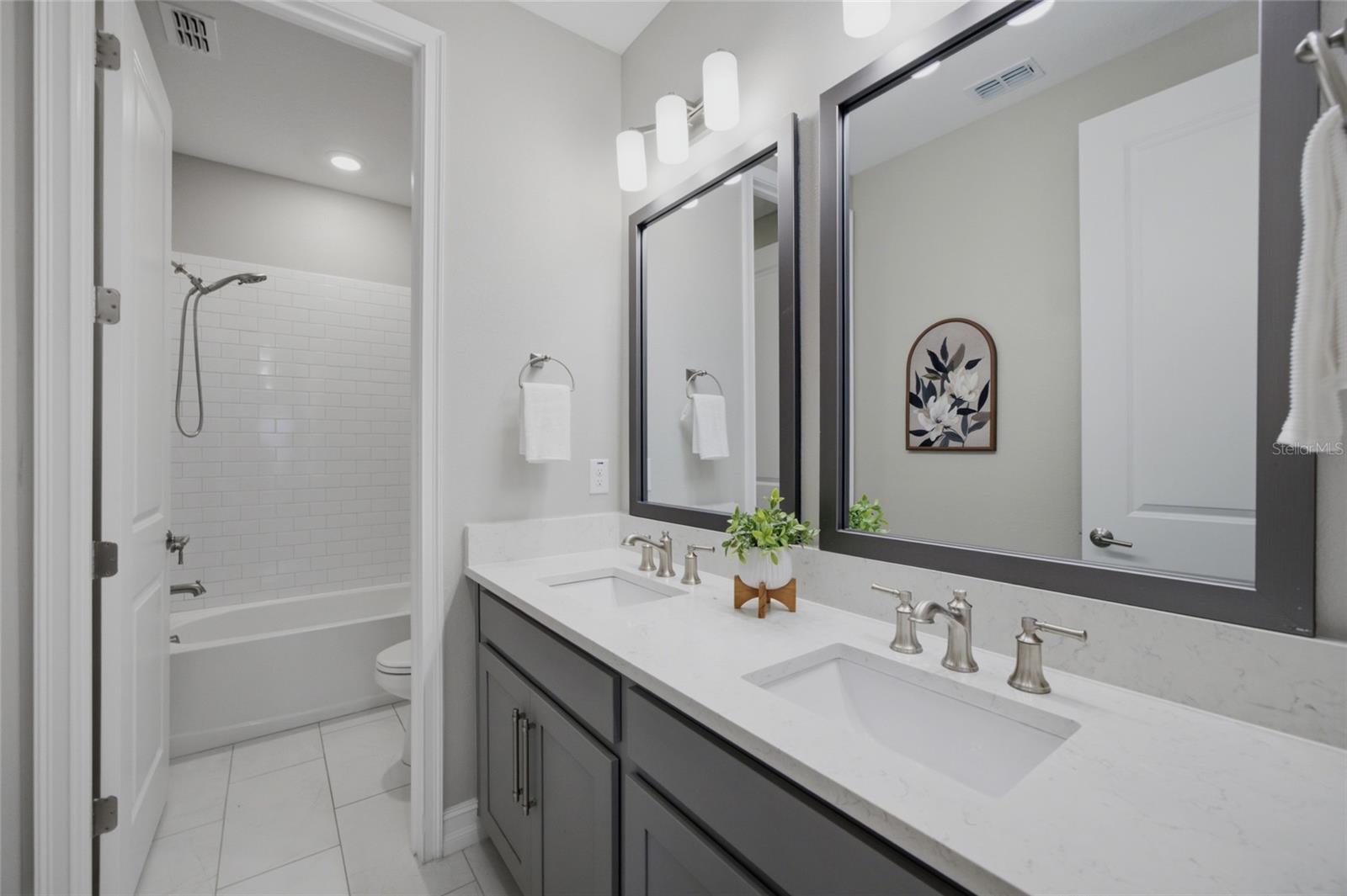 2nd Bathroom