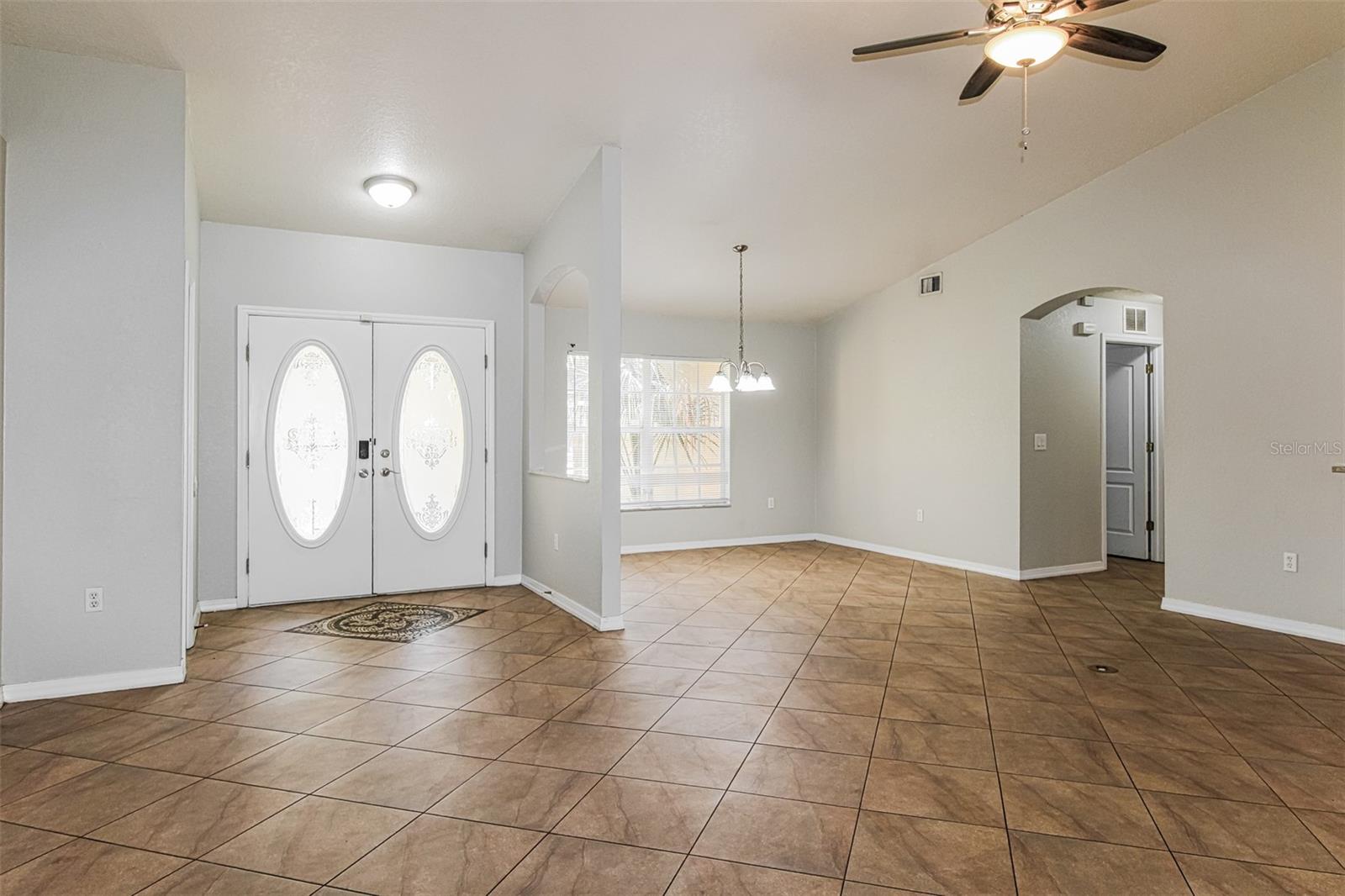 O6425233