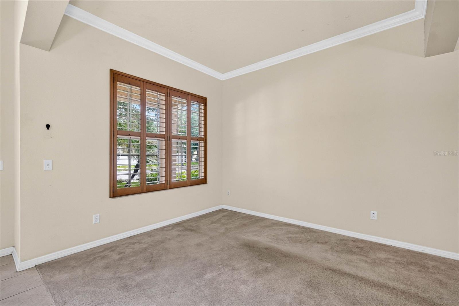 Formal living area