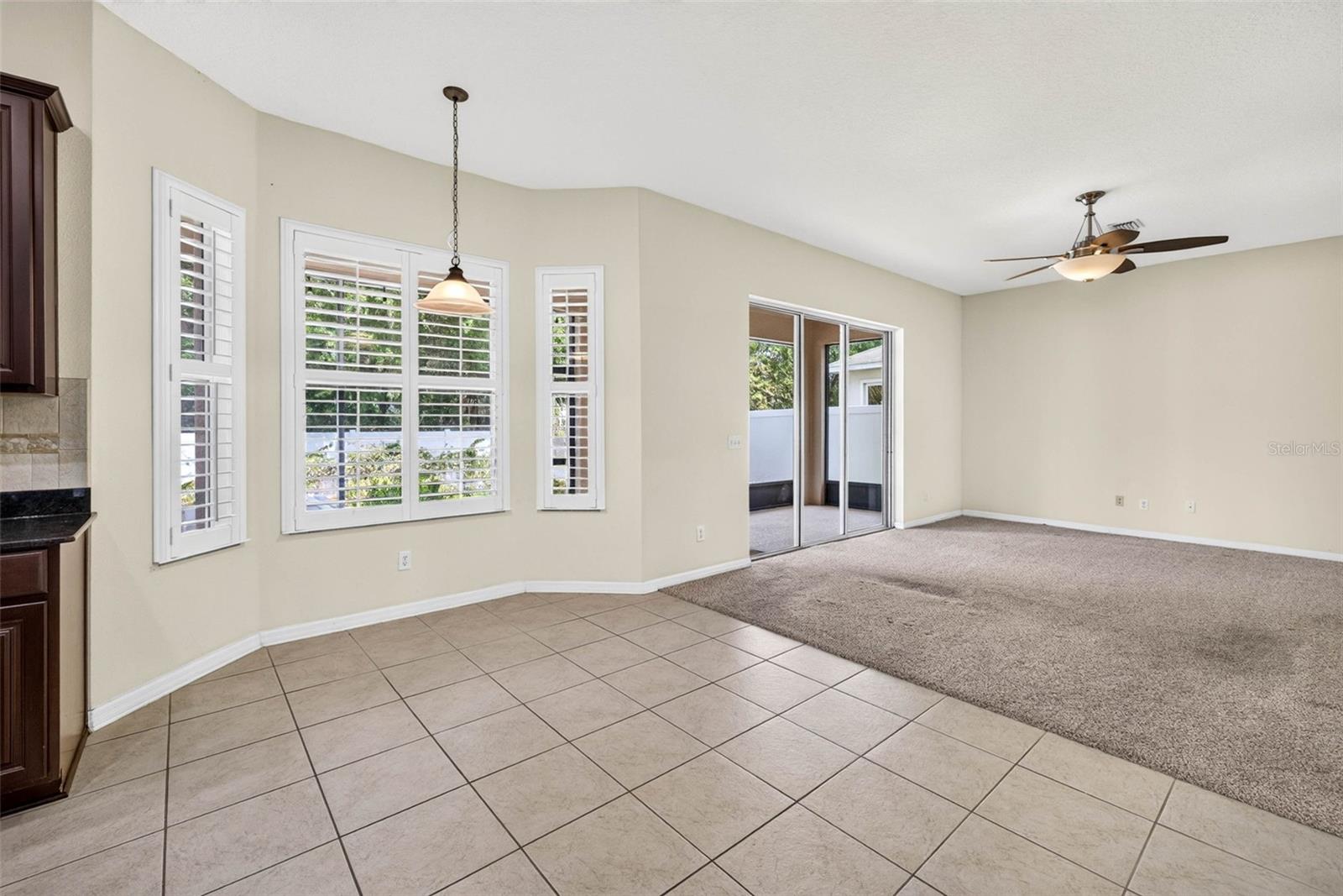 Dine in kitchen area/family room combination