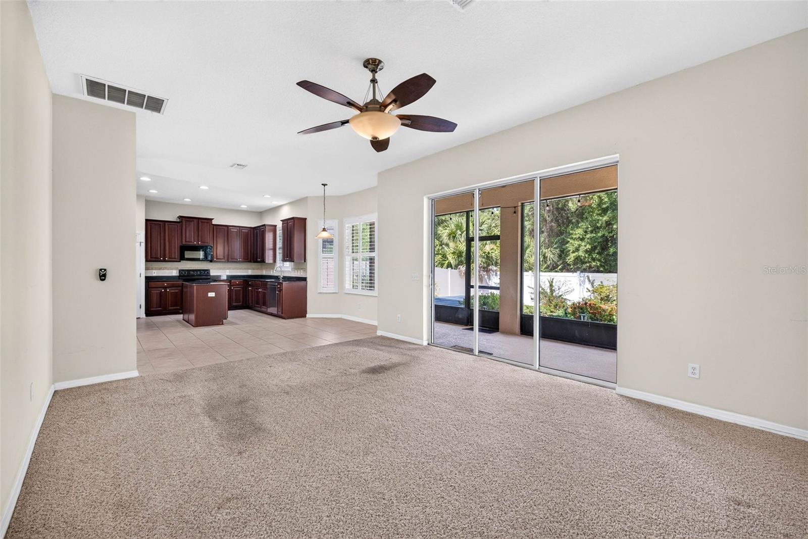 Family room/kitchen combination