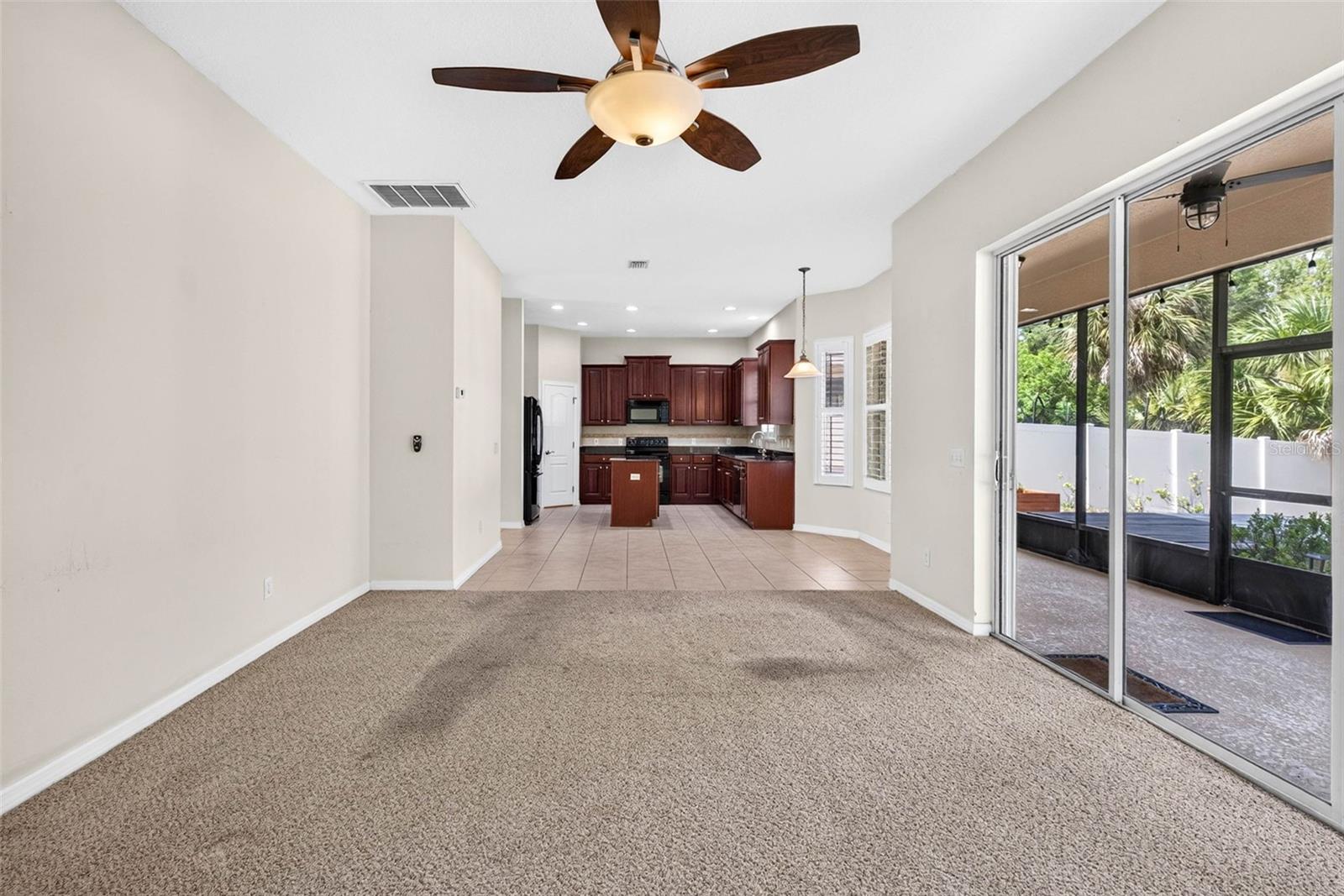 Family room/kitchen combination