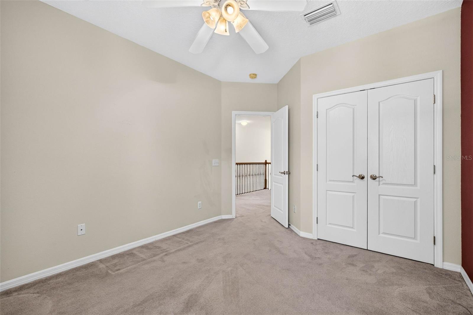 Secondary bedroom