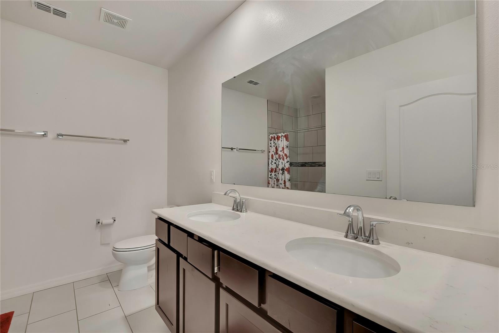 En suite bath
