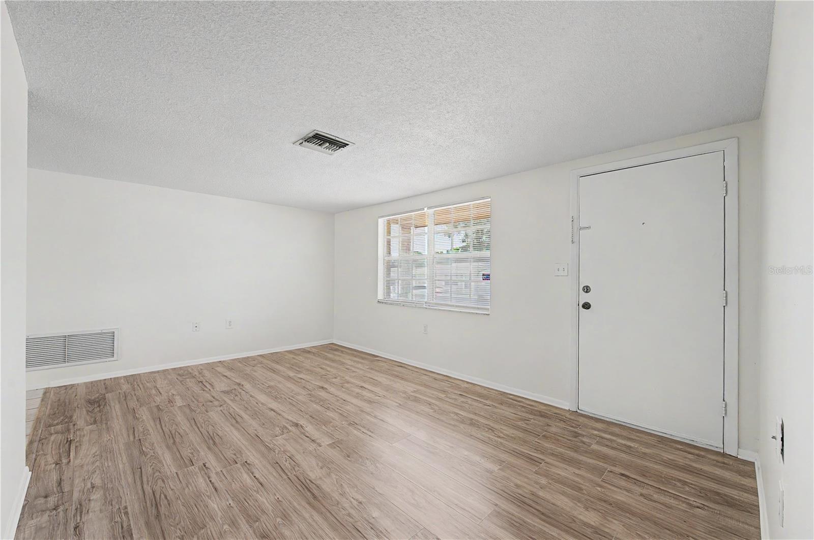 Family Room - 9830 Rainbow Lane