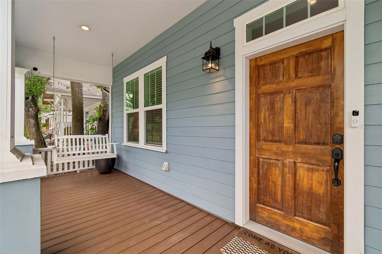 Exterior - 212 W Hilda St