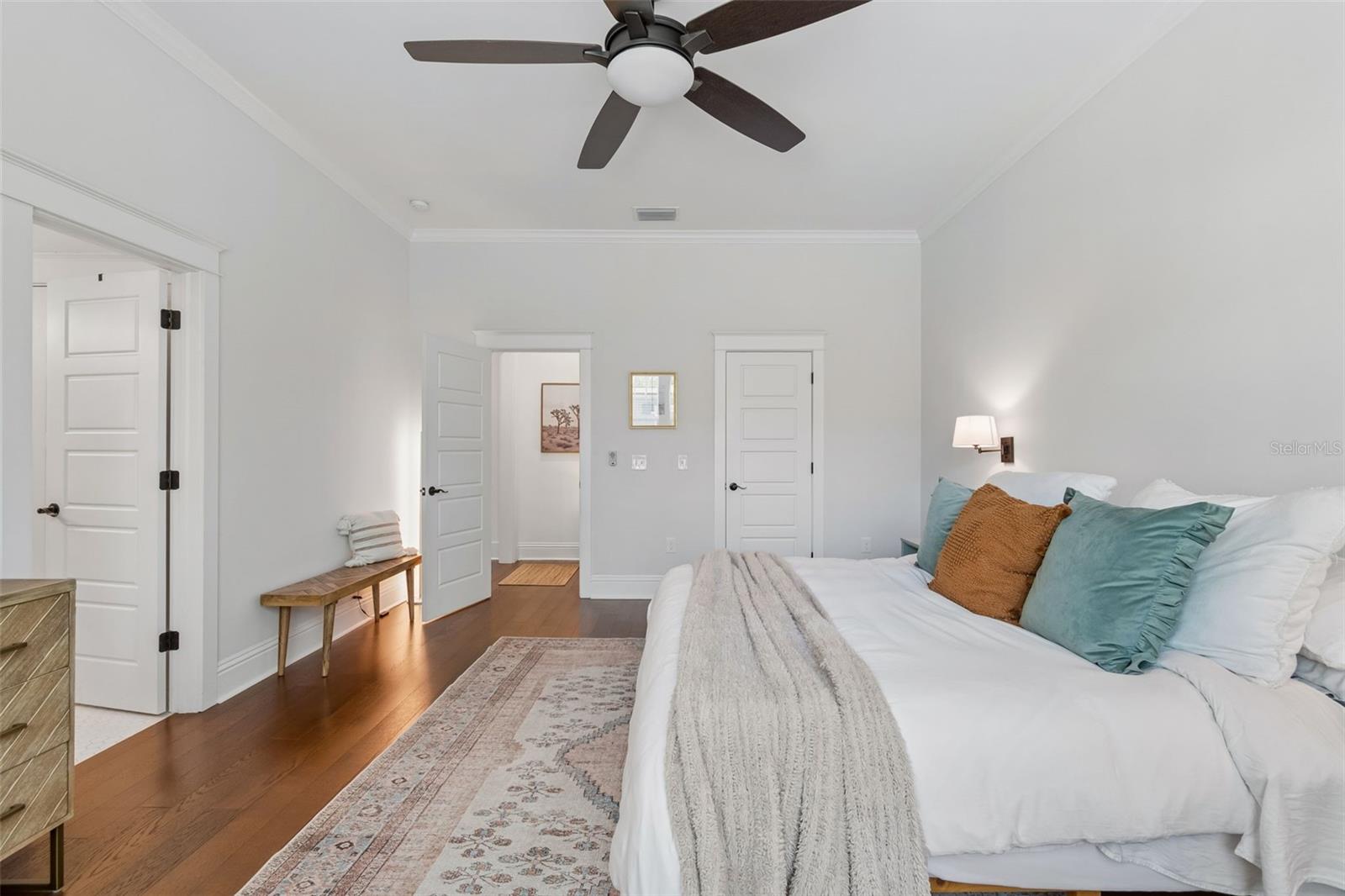 Primary Bedroom - 212 W Hilda St