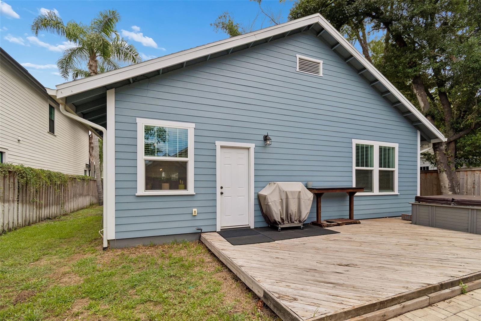 Backyard - 212 W Hilda St