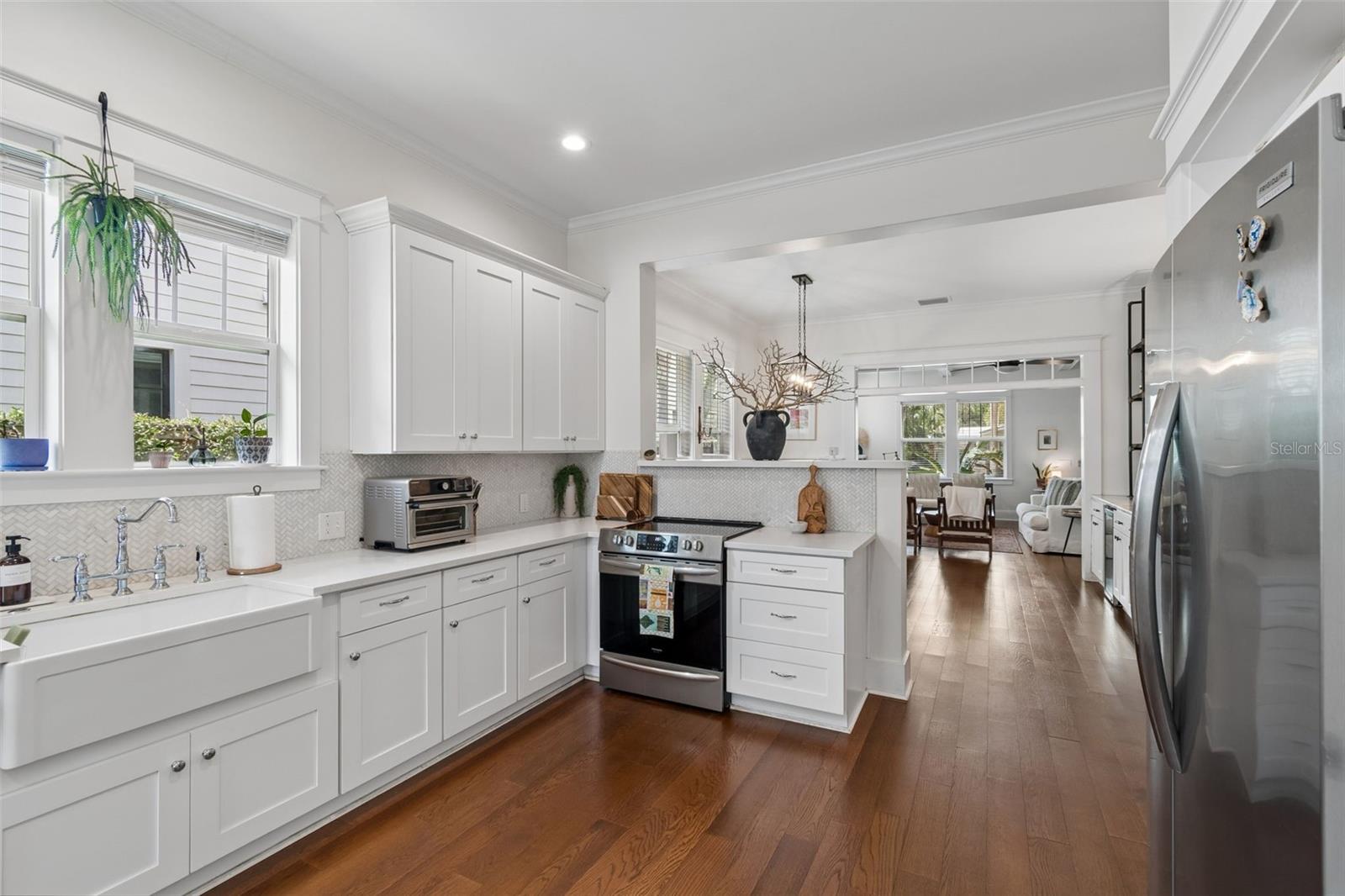 Kitchen - 212 W Hilda St