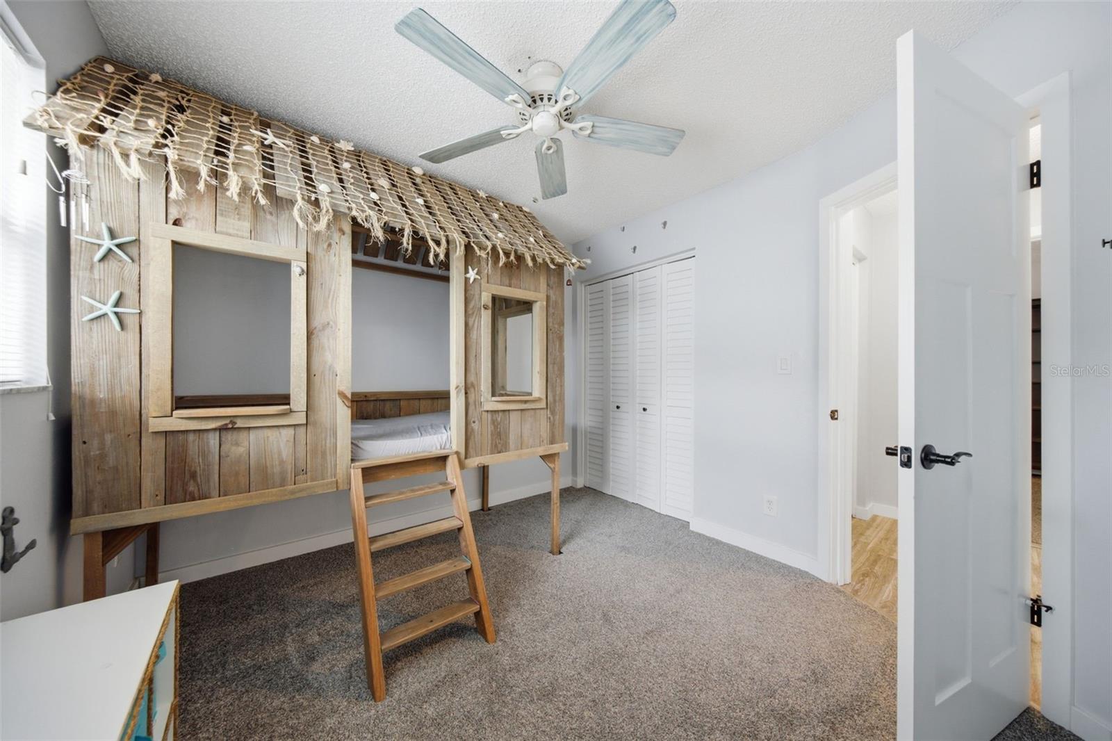 Fourth bedroom (bed can stay or be removed)