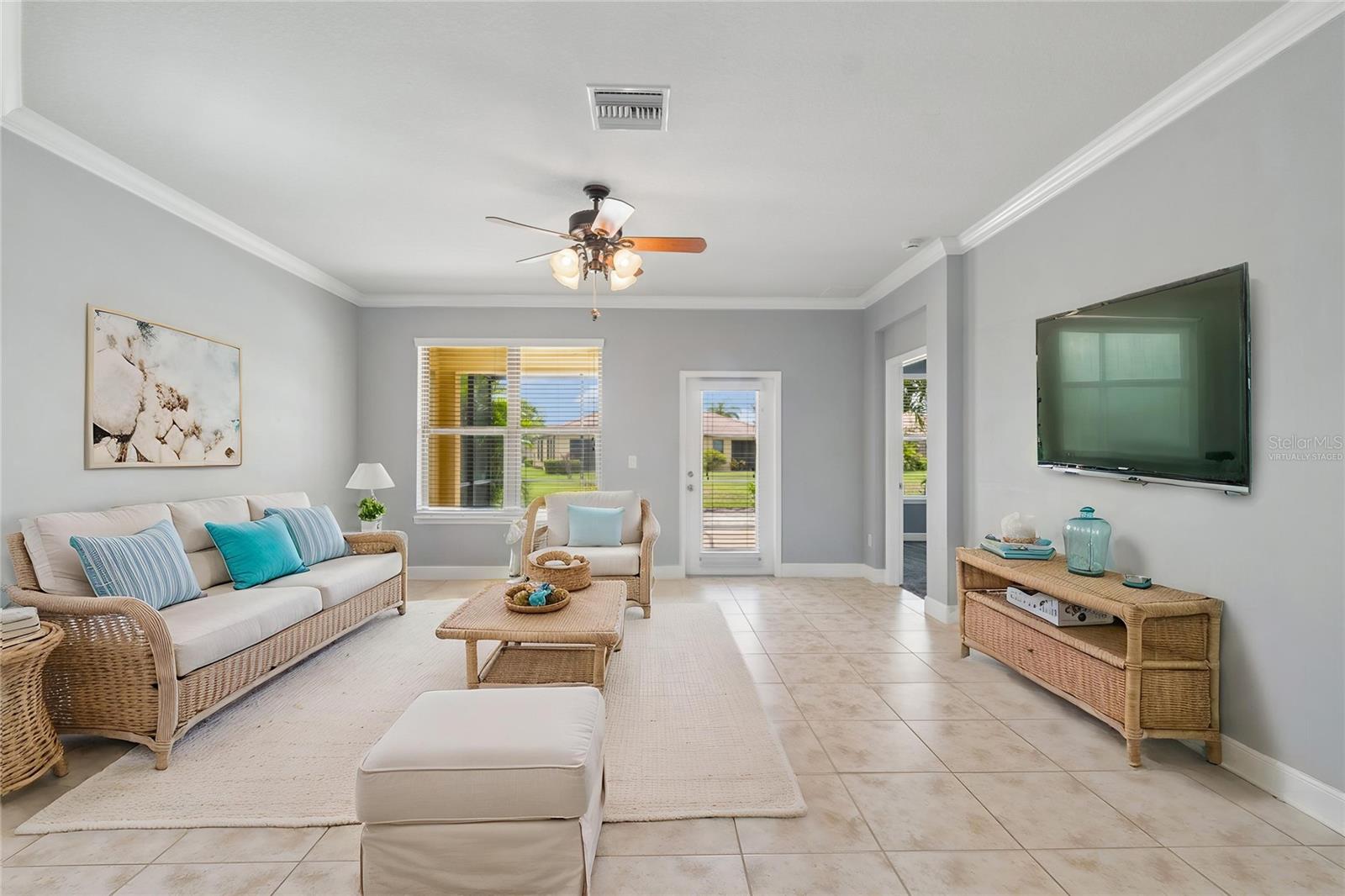 LIVING ROOM VIRTUALLY STAGED