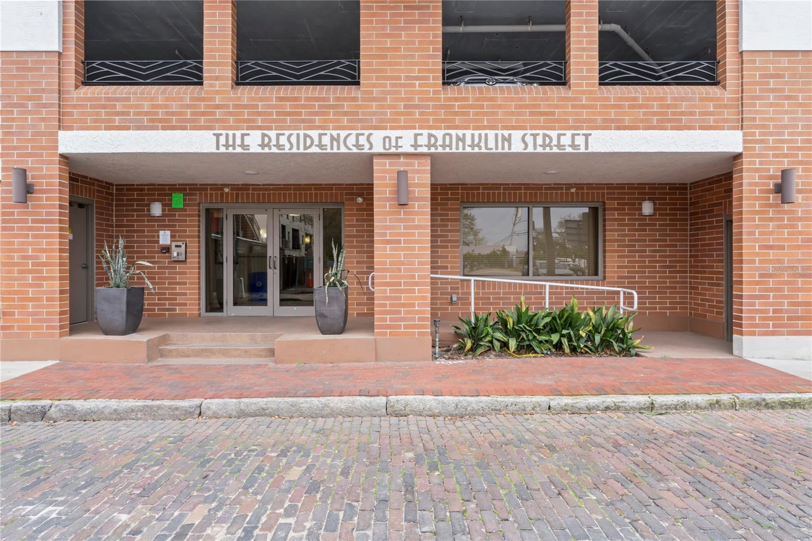 Secure Building - 1108 N Franklin St