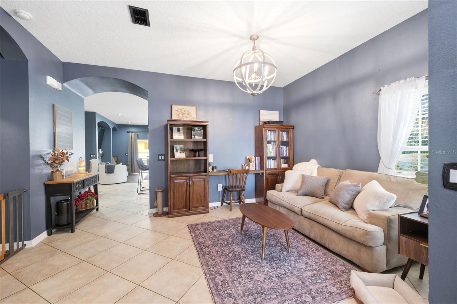 Separate formal living room!