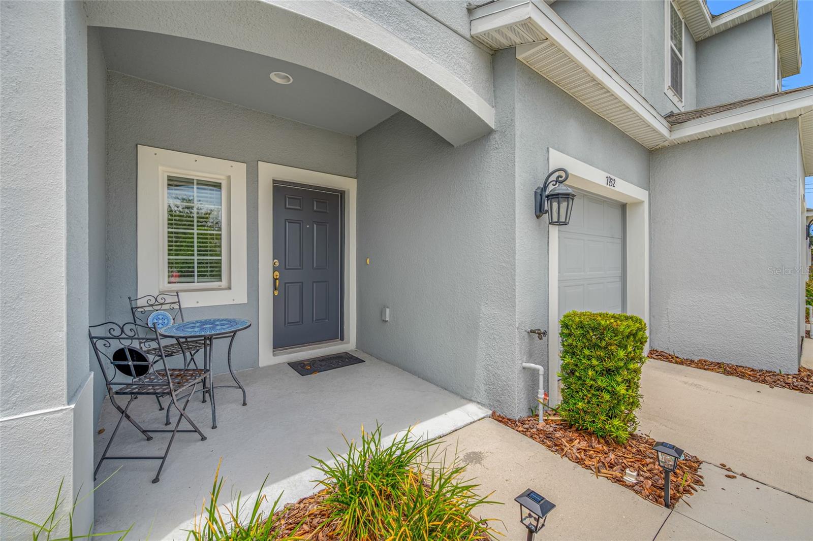 Front entry/porch
