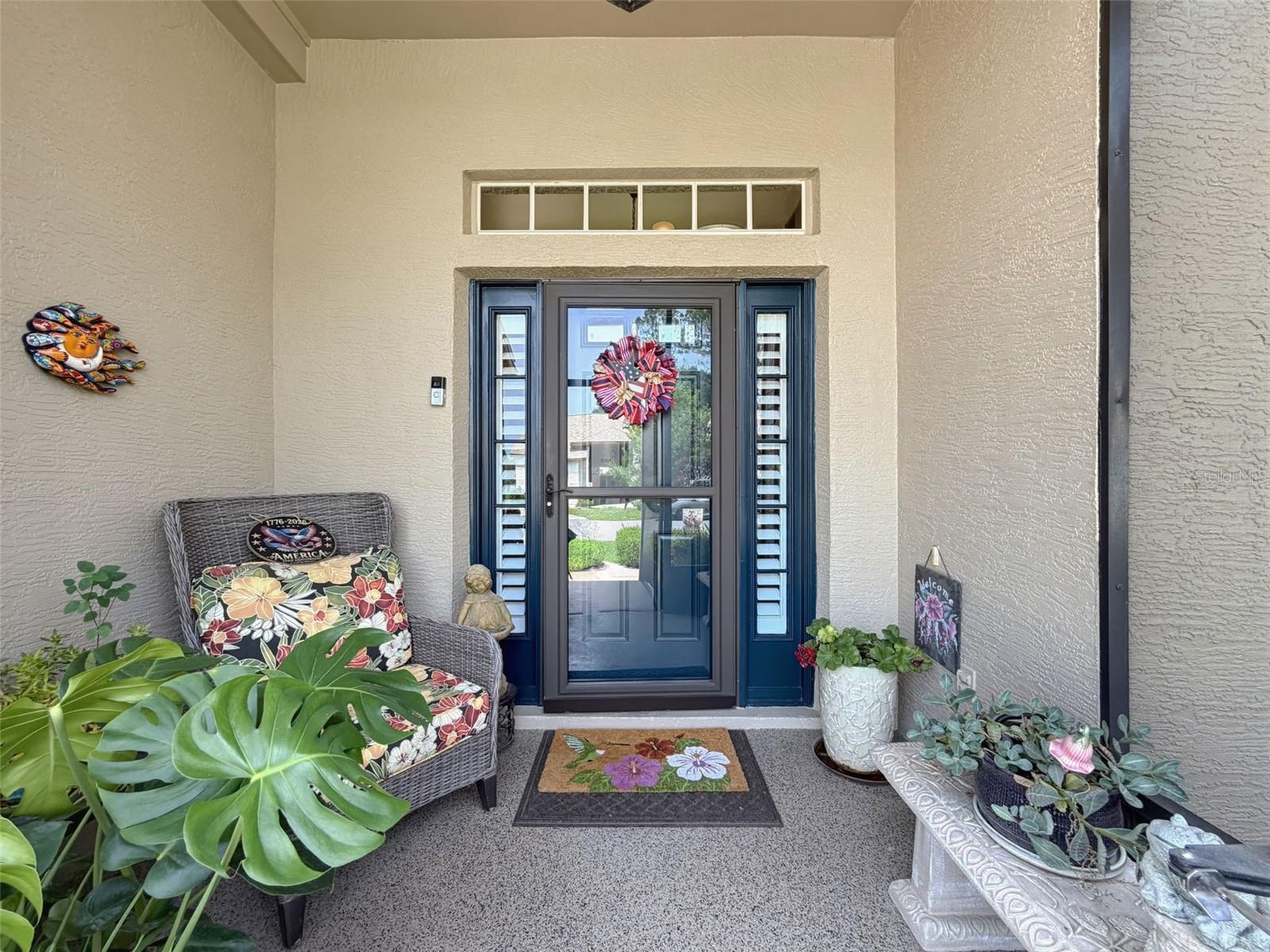 Newly screened front entry