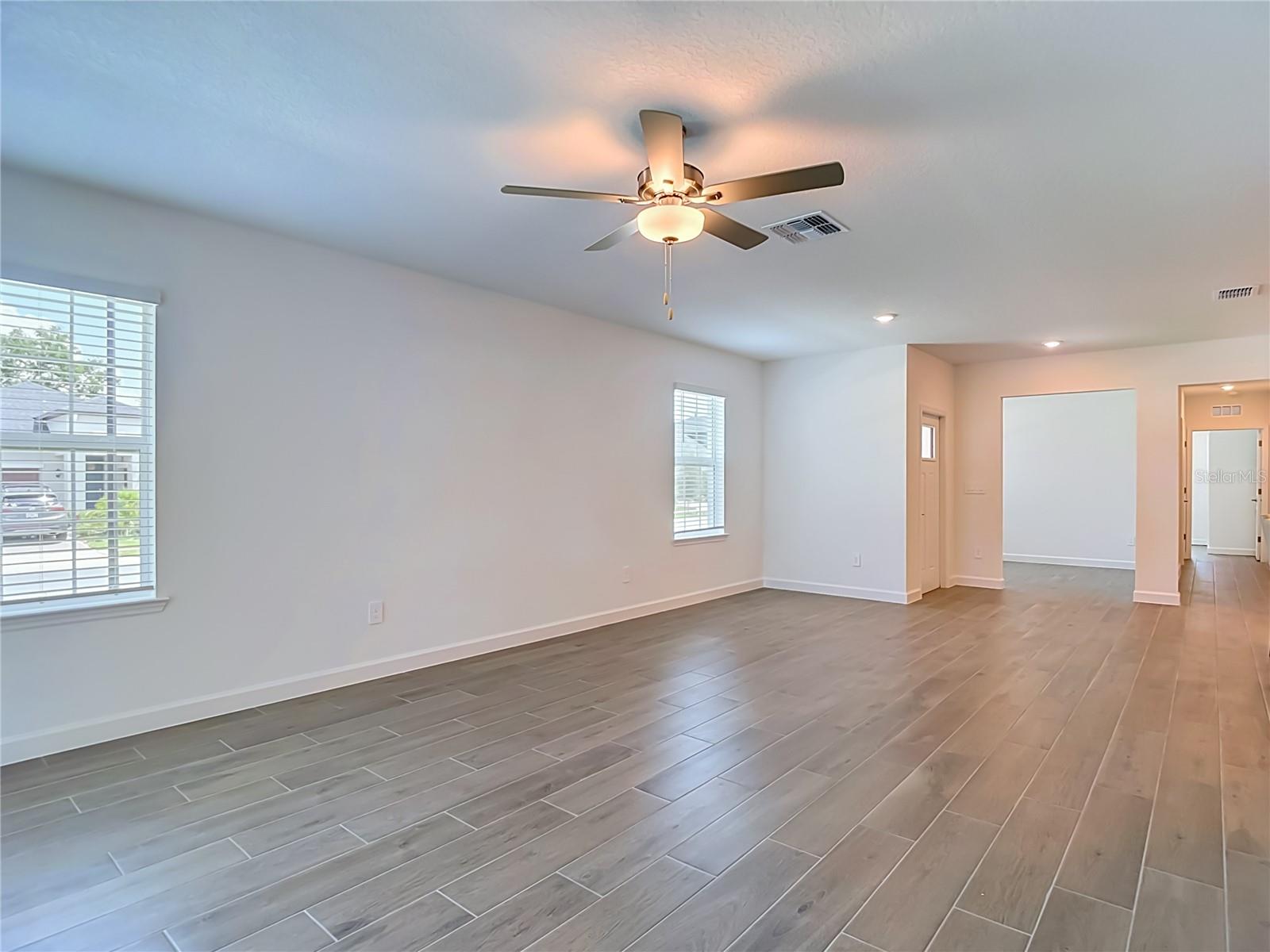 Open Floor - Living Room - Dining Room