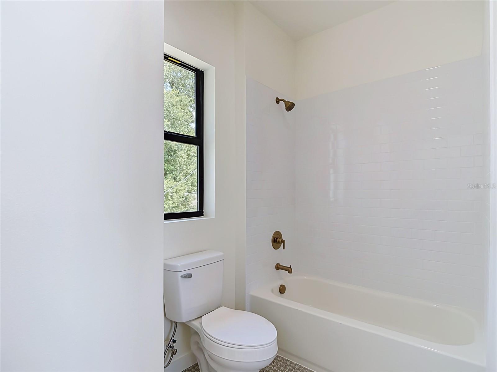 Secondary Full Bath Upstairs