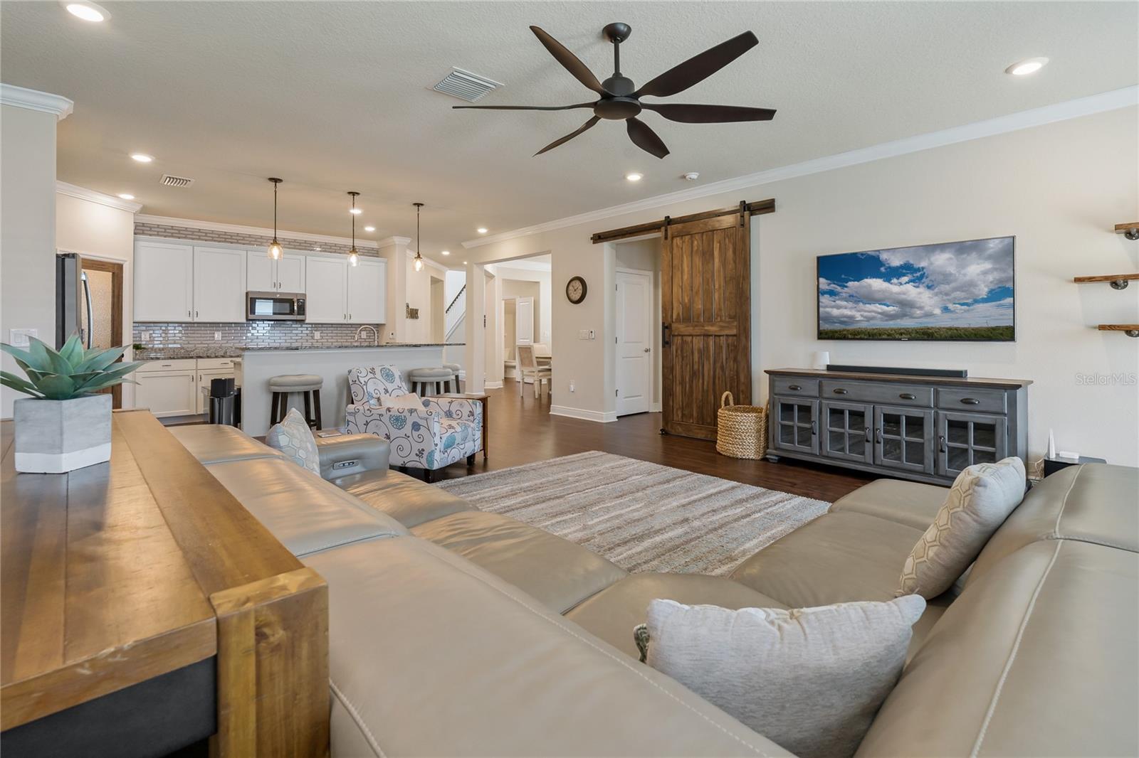 Spacious Open Floor Plan!