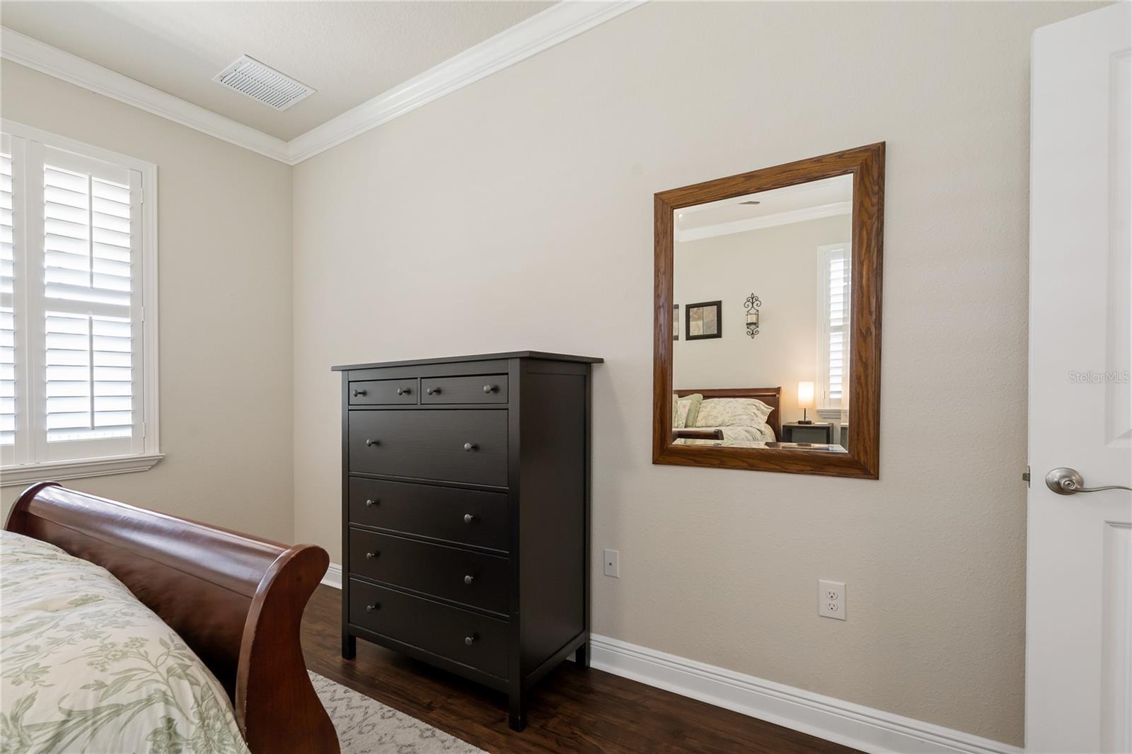 Downstairs Ensuite!
