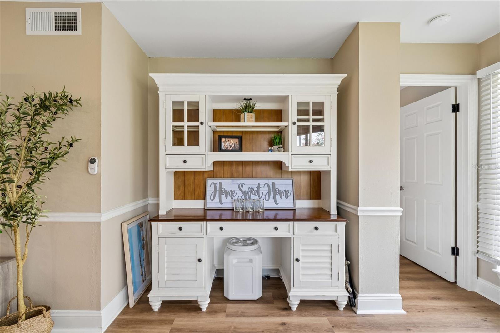 Desk Area