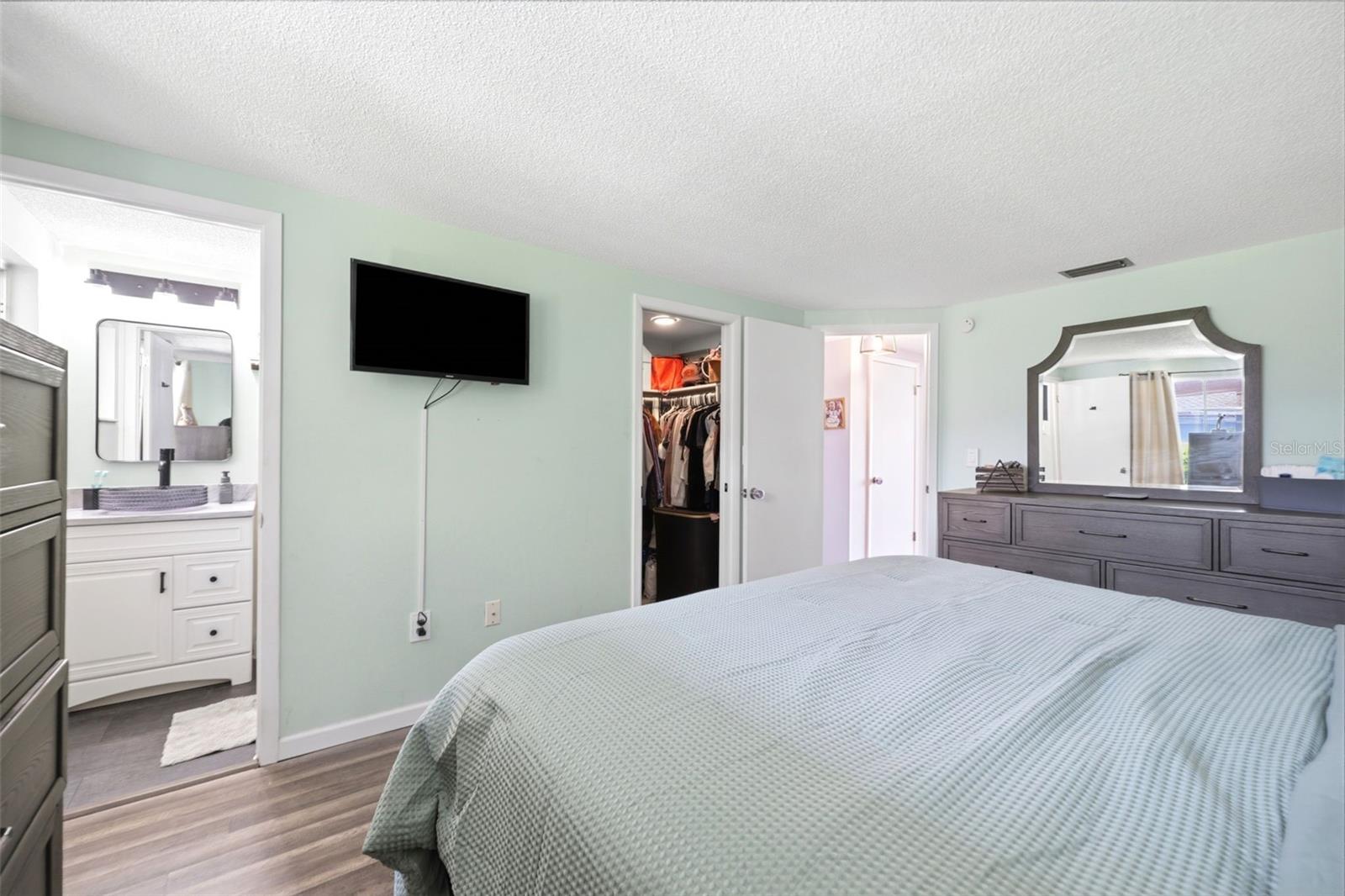 primary ensuite bath and walk in closet