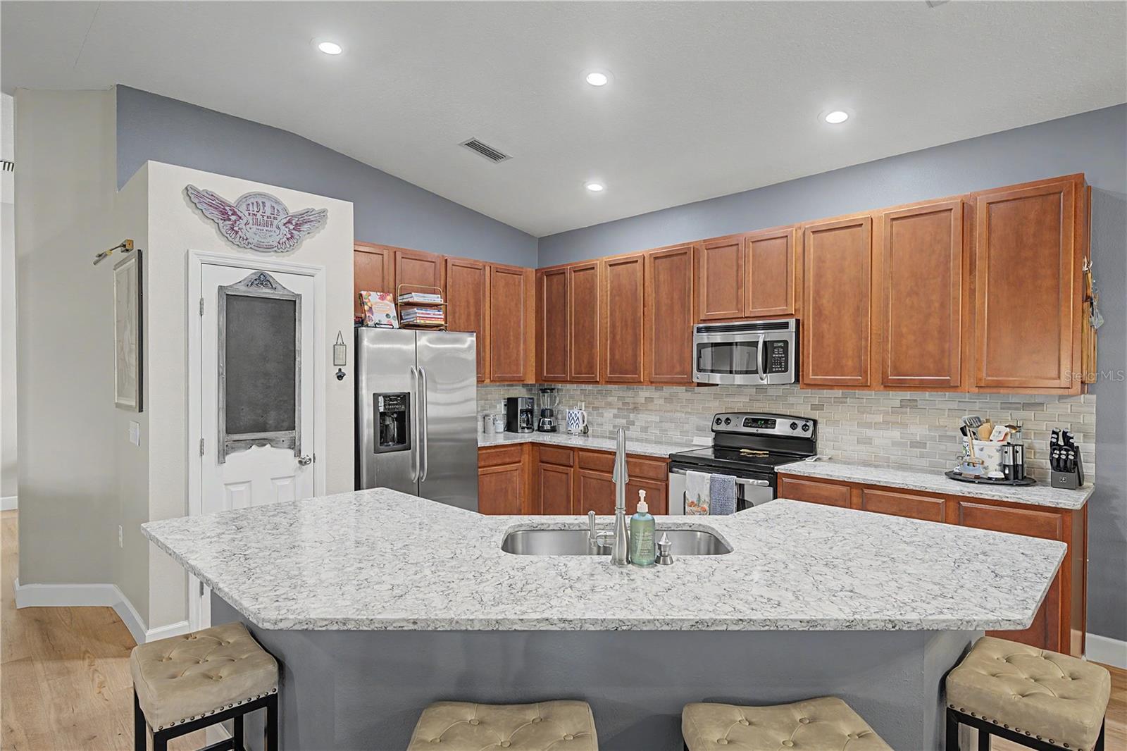 Stunning kitchen!