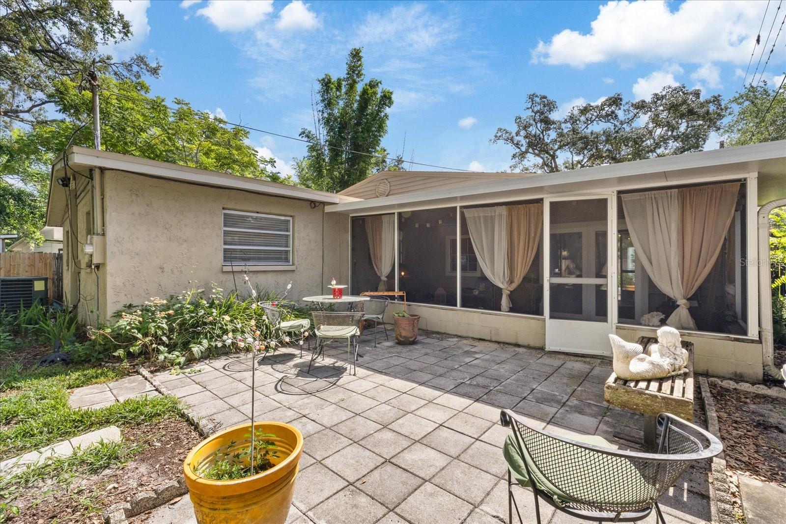 Extended Outdoors space for Entertainment