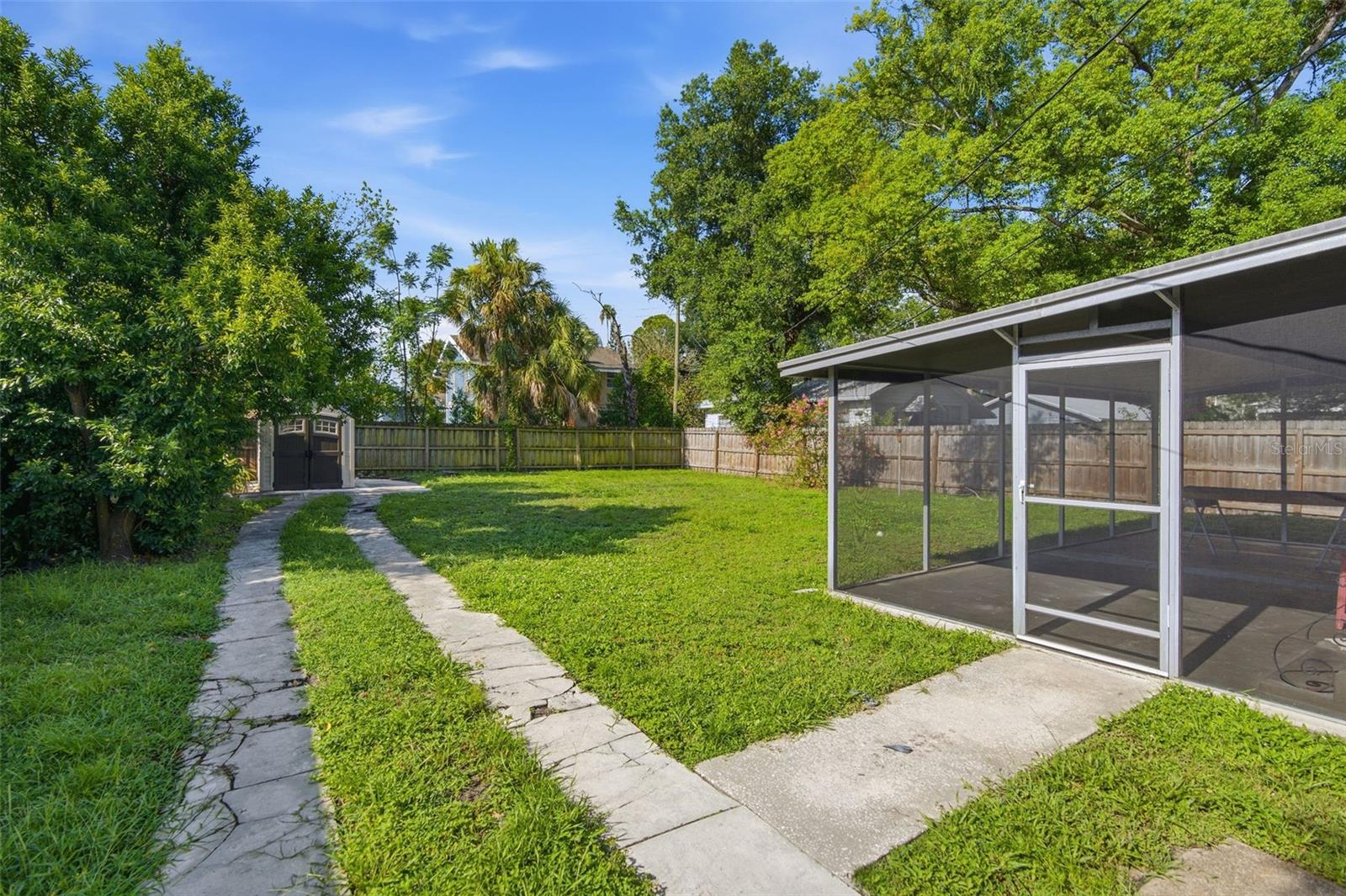 Oversized large lot and backyard