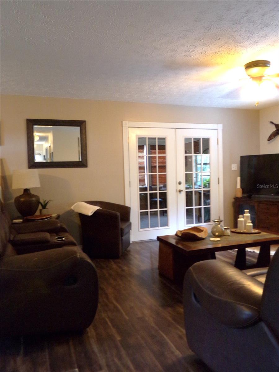 Second Floor Livingroom and Florida Room Entry