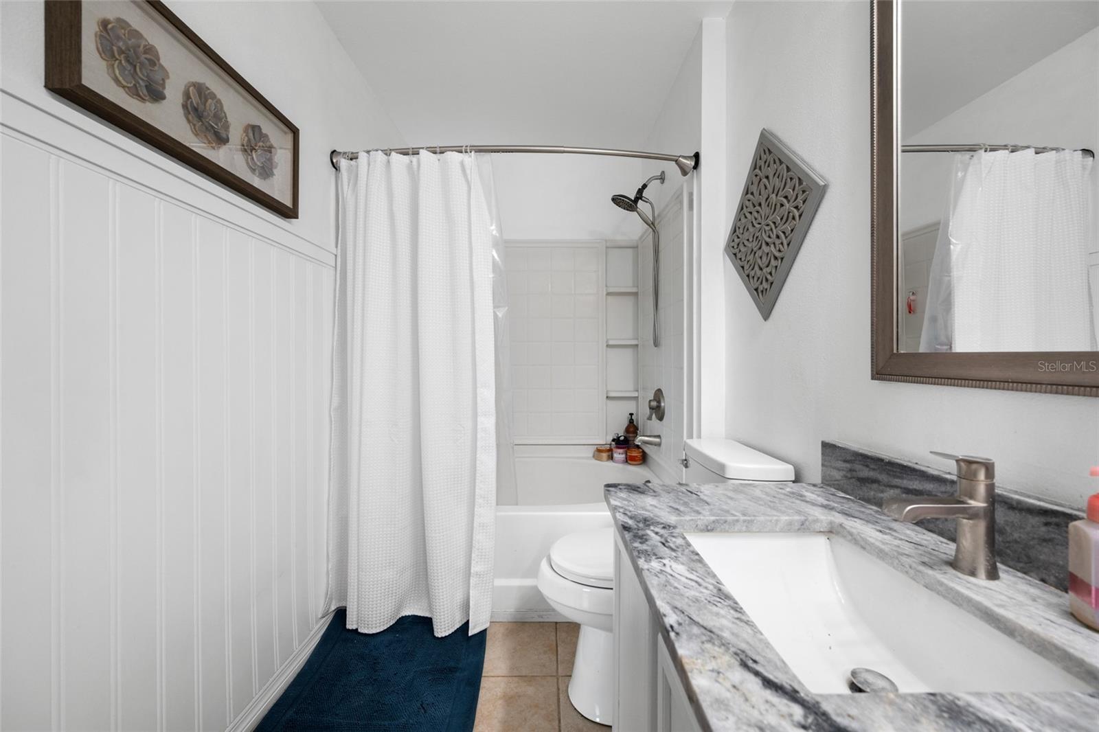 Primary En Suite Bathroom