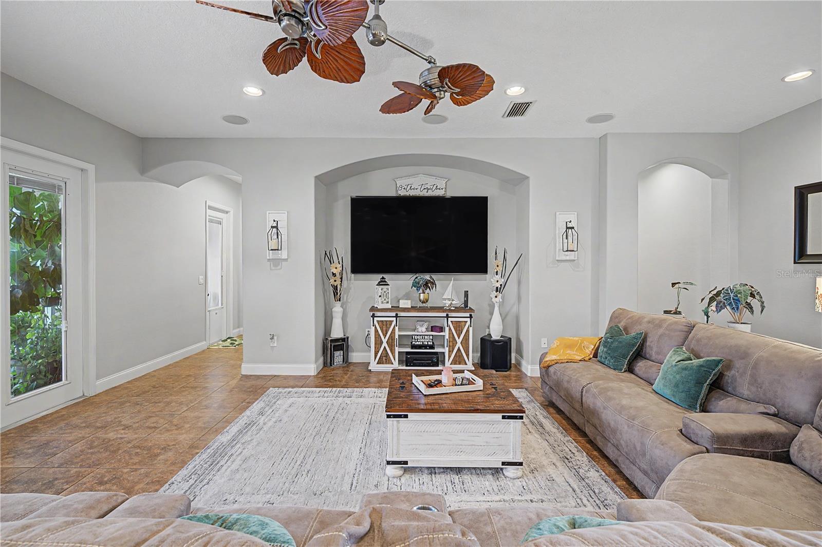 Arched niche for TV in Leisure room