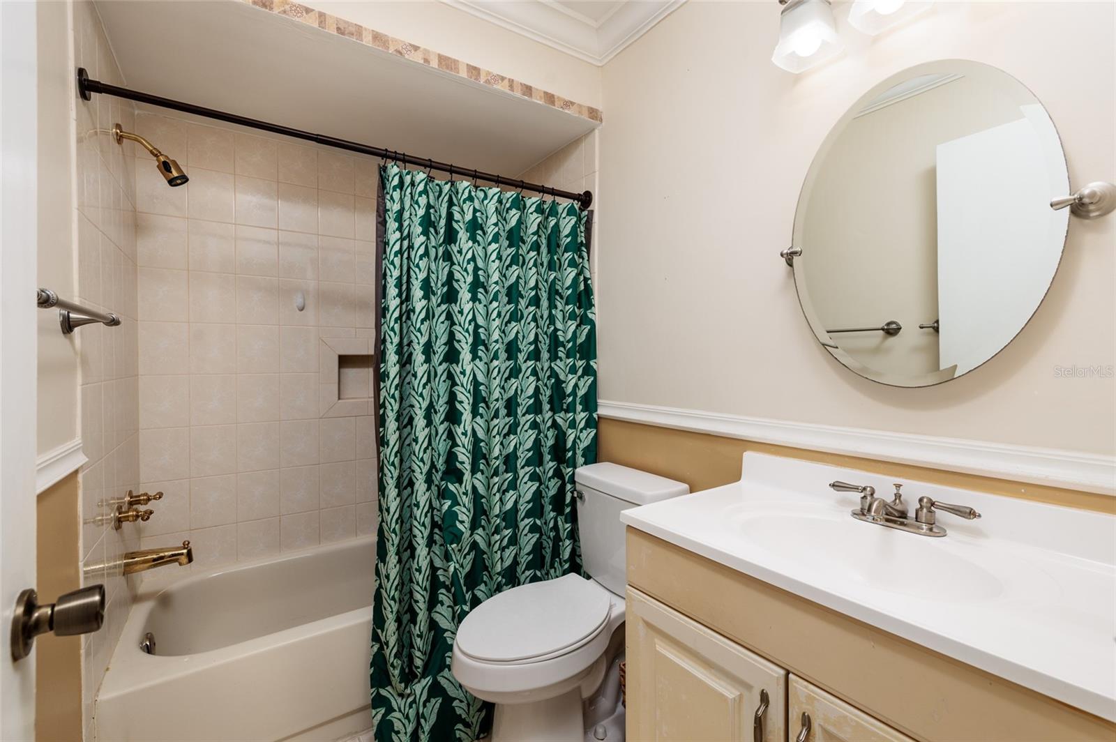2nd Bathroom